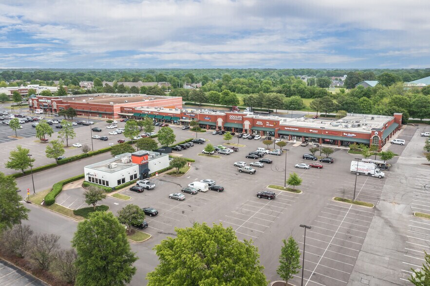 More Photos Of 1134-1140 N Germantown Pky, Cordova General Retail For Lease