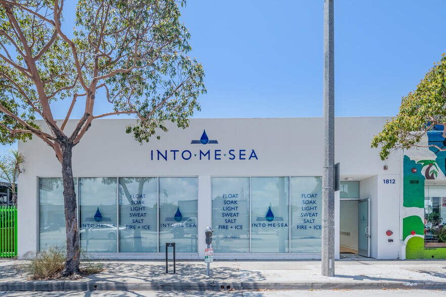 More Photos Of 1812 Lincoln Blvd, Santa Monica Storefront For Sale