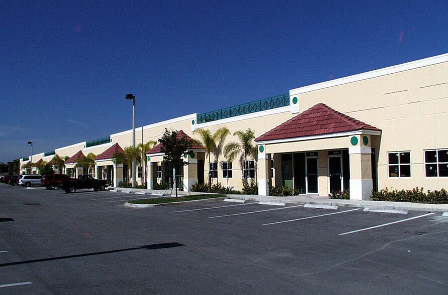 More Photos Of 11880 W State Road 84, Davie Warehouse For Lease