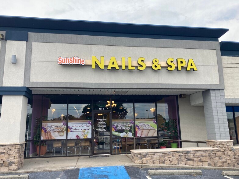 More Photos Of 1210 Rockbridge Rd, Norcross General Retail For Sale