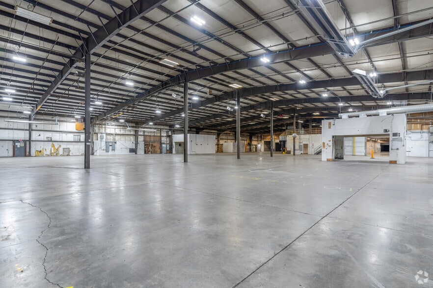 More Photos Of 596 Hoffman Rd, Independence Manufacturing For Sale