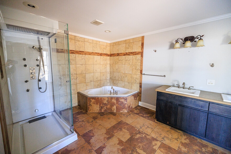 More Photos Of , Bloomington Unknown For Sale