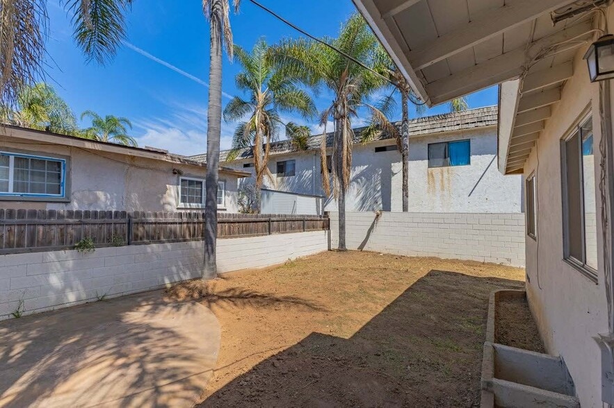 More Photos Of 1352-54 Imperial Beach Blvd, Imperial Beach Apartments For Sale