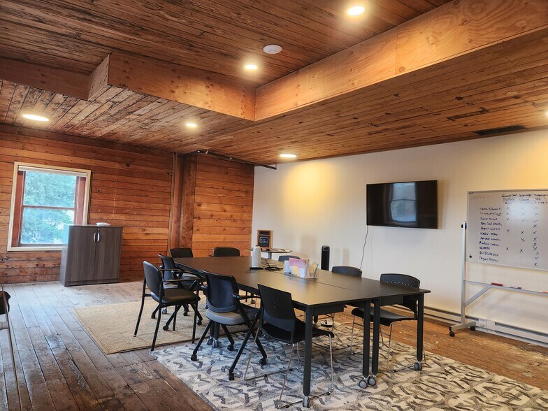 More Photos Of 116-128 Main St, Carlton Storefront Retail Office For Lease