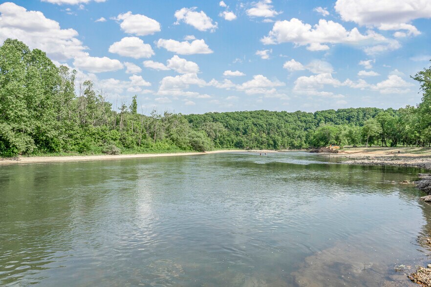 More Photos Of 1254 Hooten Town Rd, Crane Trailer Camper Park For Sale