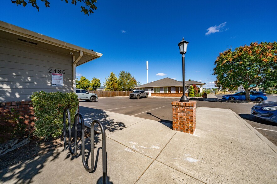 More Photos Of 2436 W Main St, Medford Office For Sale
