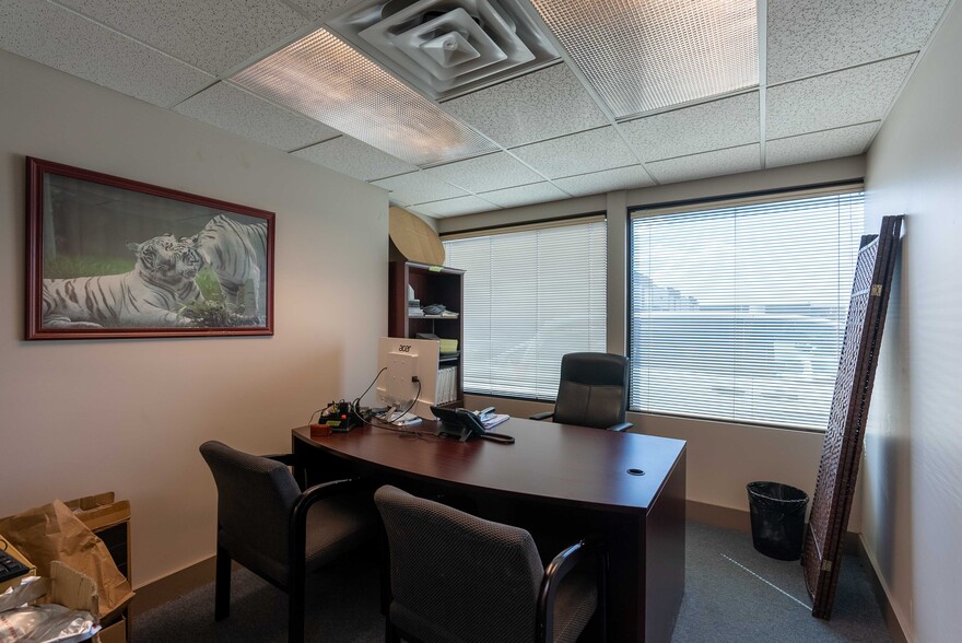 More Photos Of 5744 198 St, Langley Warehouse For Sale