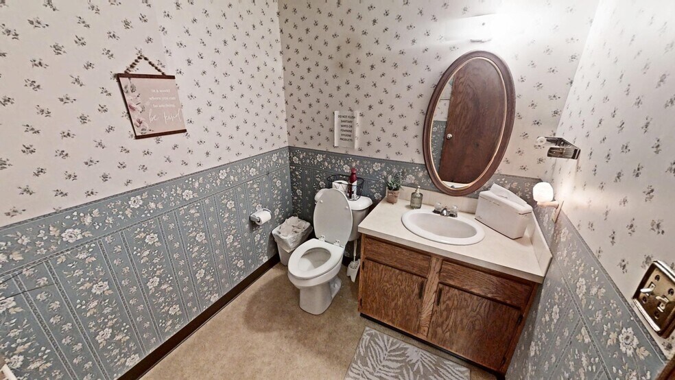 More Photos Of 103-105 103-105 E 27th St, Hays Office For Sale