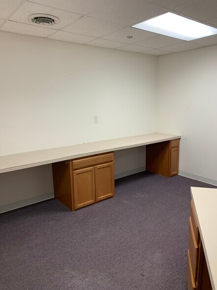 More Photos Of 5430 Campbell Blvd, White Marsh Medical For Lease