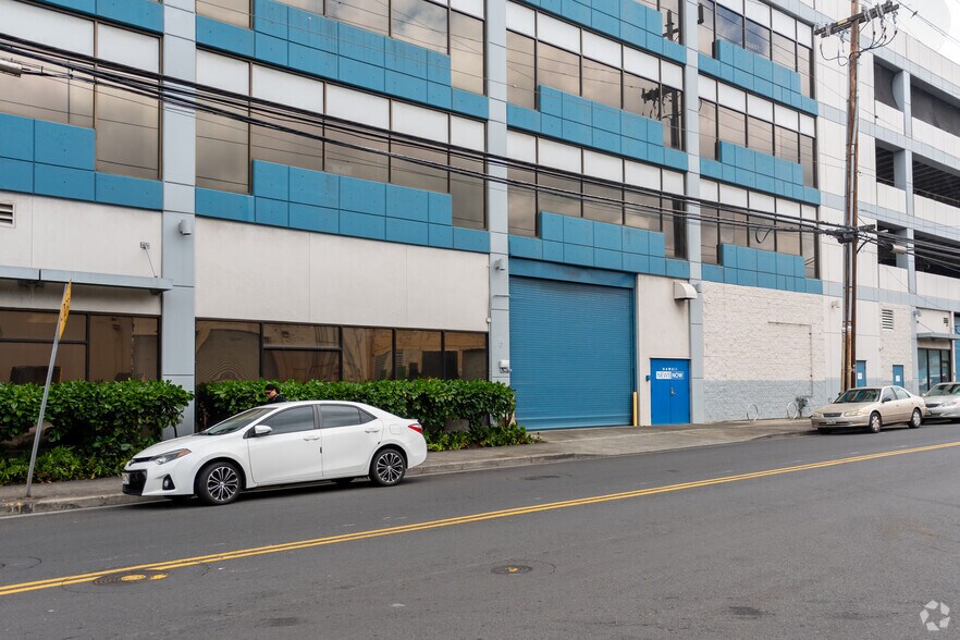 More Photos Of 420 Waiakamilo Rd, Honolulu Office For Lease