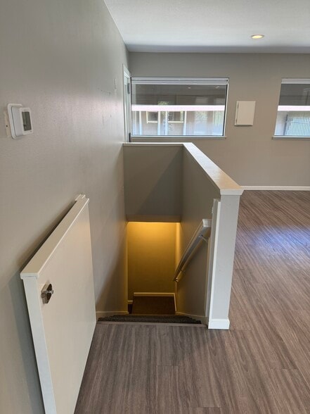 More Photos Of 4702-4704 Tieton Dr, Yakima Office Residential For Lease