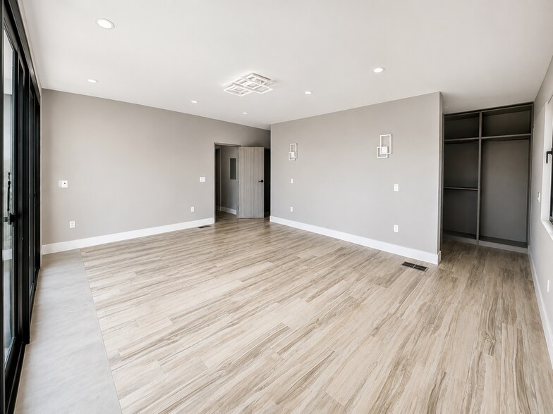 More Photos Of 380 Medio Ave, Half Moon Bay Specialty For Sale