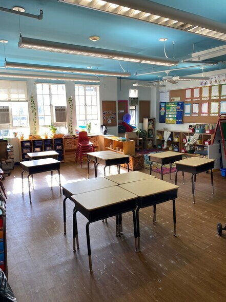 More Photos Of 15 W 86th St, New York Schools For Lease