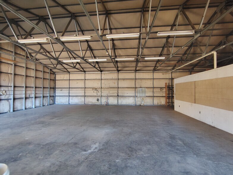 More Photos Of 3861 Highway 19 E, Elizabethton Office For Sale