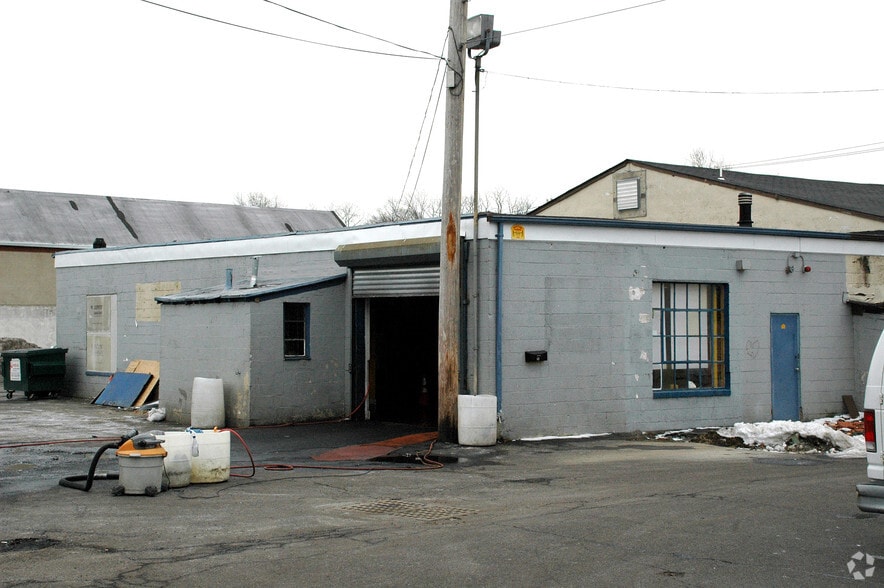 More Photos Of 60 W Passaic St, Rochelle Park Warehouse For Lease