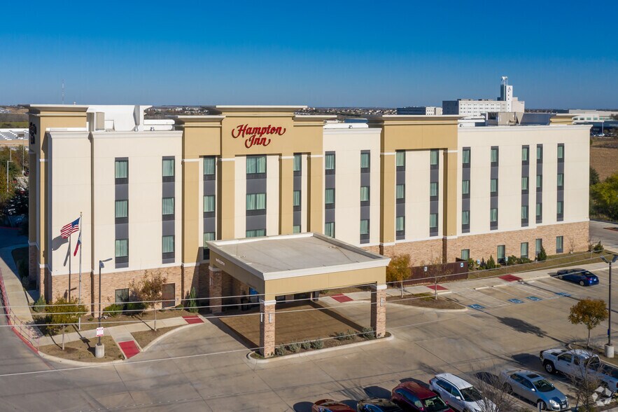 Primary Photo Of 151 Bunton Creek Rd, Kyle Hotel For Sale