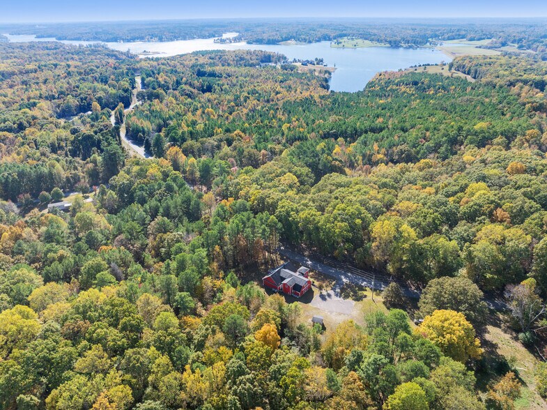 More Photos Of 215 Baker Rd, Huntingdon Lodge Meeting Hall For Sale