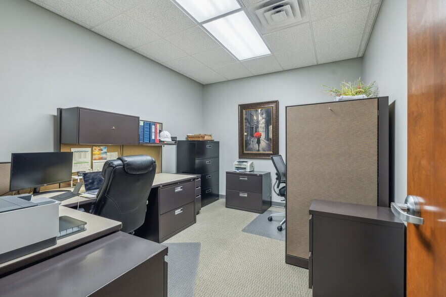 More Photos Of 101 Forrest Crossing Blvd, Franklin Office For Lease