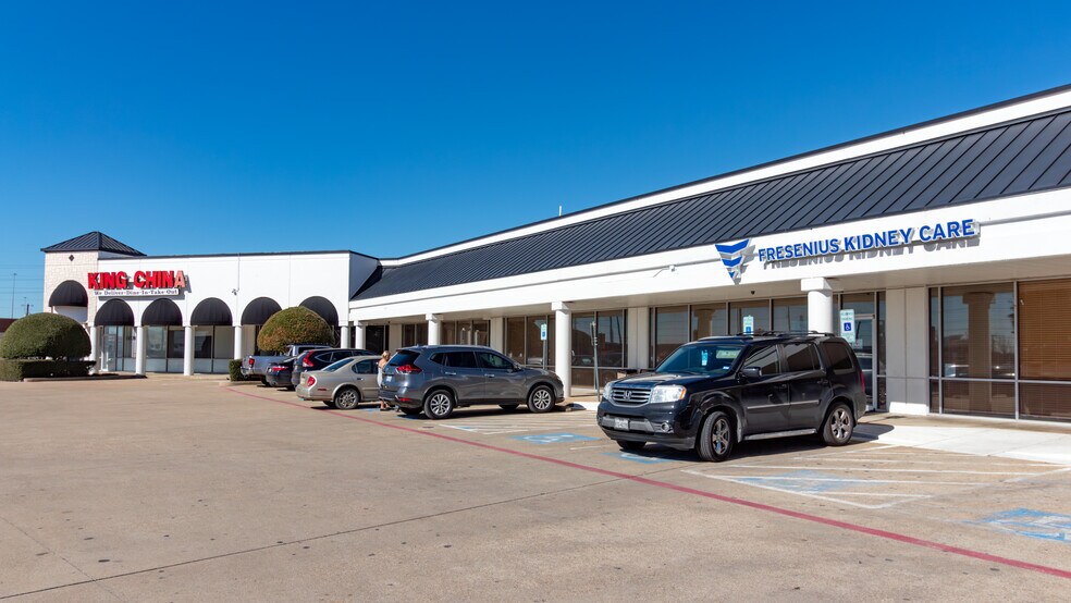 More Photos Of 1901 W Northwest Hwy, Garland Unknown For Lease