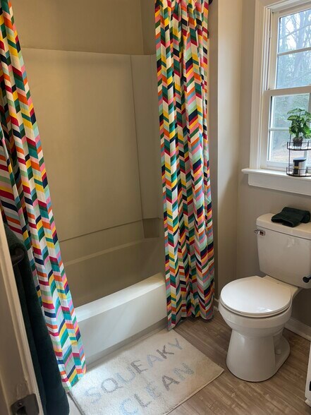 More Photos Of 500 Sharon Rd, King William Office Residential For Sale