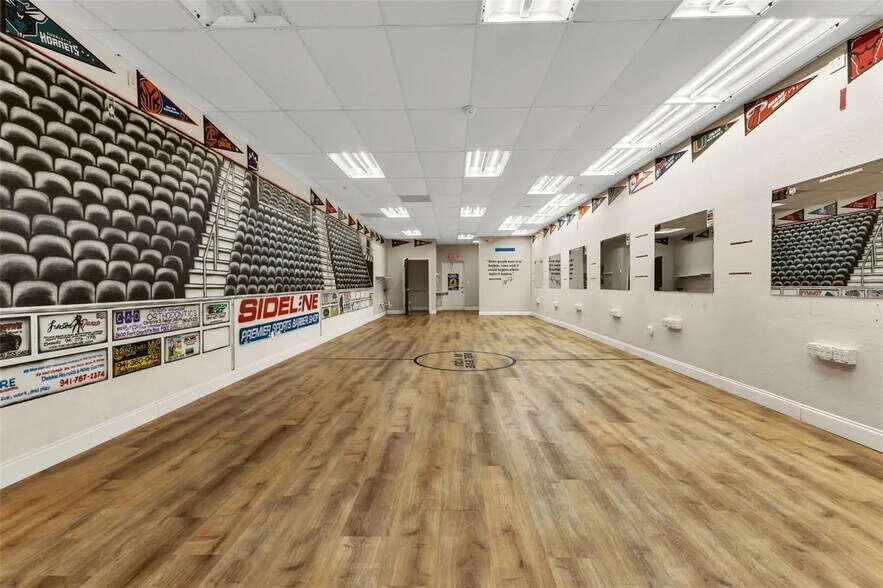 More Photos Of 701 JC Center Ct, Port Charlotte Storefront Retail Office For Sale