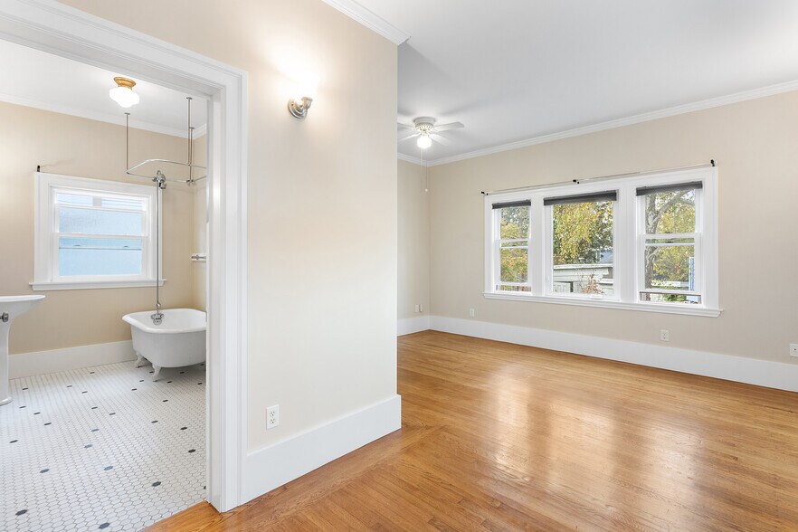 More Photos Of 123-133 Echo Ave, Oakland Apartments For Sale