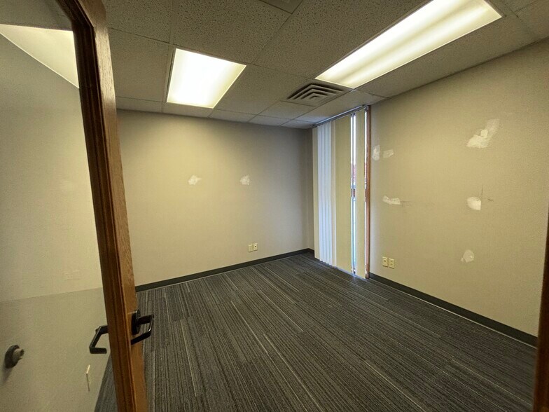 More Photos Of 2205 Jolly Rd, Okemos Office For Lease