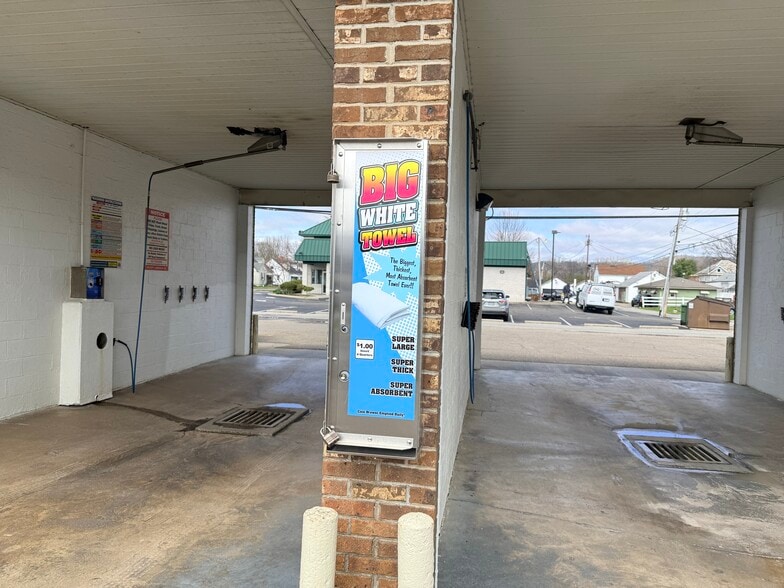 More Photos Of 1011 Fair Ave, Lancaster Carwash For Sale