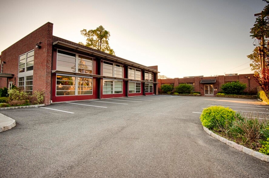 More Photos Of 105 Grove St, Montclair Office For Lease