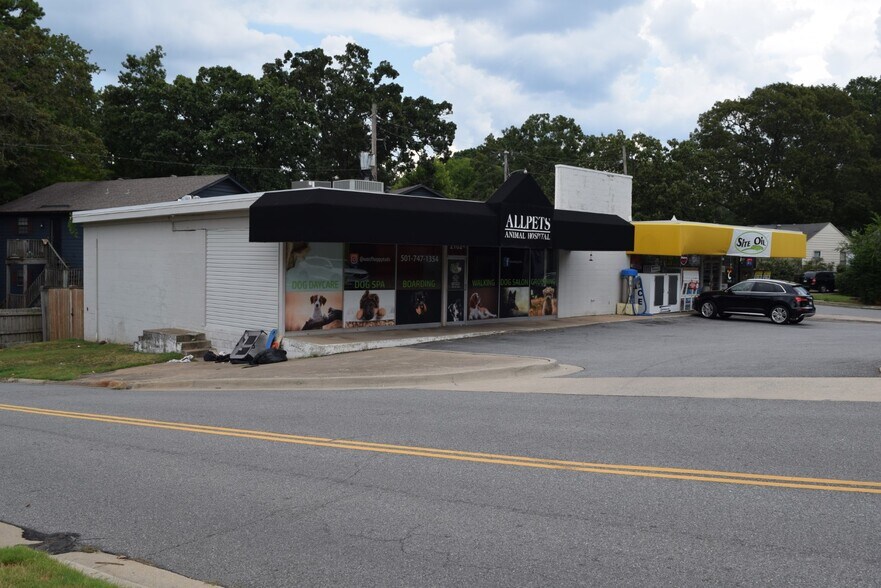 More Photos Of 2102 N Mckinley St, Little Rock Veterinarian Kennel For Lease