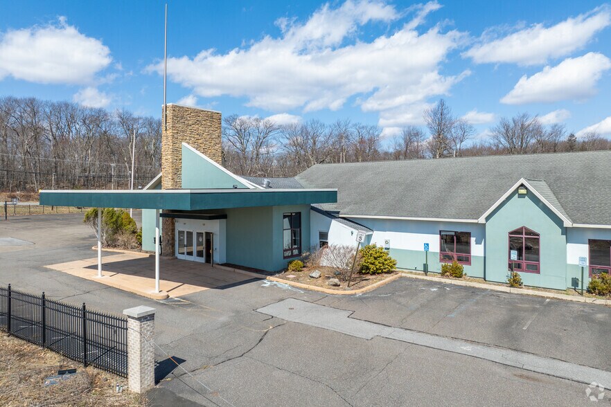 More Photos Of 1110 Carriage Ln, Tobyhanna Schools For Sale