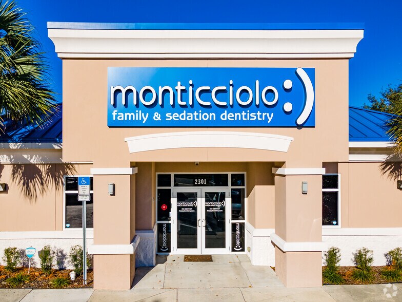 More Photos Of 2301 Collier Pky, Land O' Lakes Medical For Sale