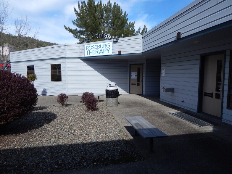 More Photos Of 272 Medical Loop, Roseburg Office For Sale