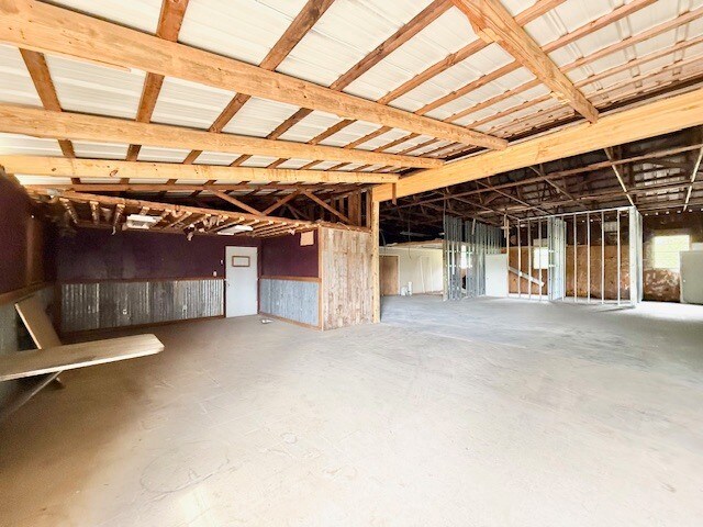 More Photos Of 5255 TX 121 Hwy, Hemphill Freestanding For Sale