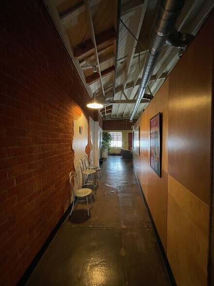 More Photos Of 110 E Santa Anita, Burbank Movie Radio TVStudio For Lease