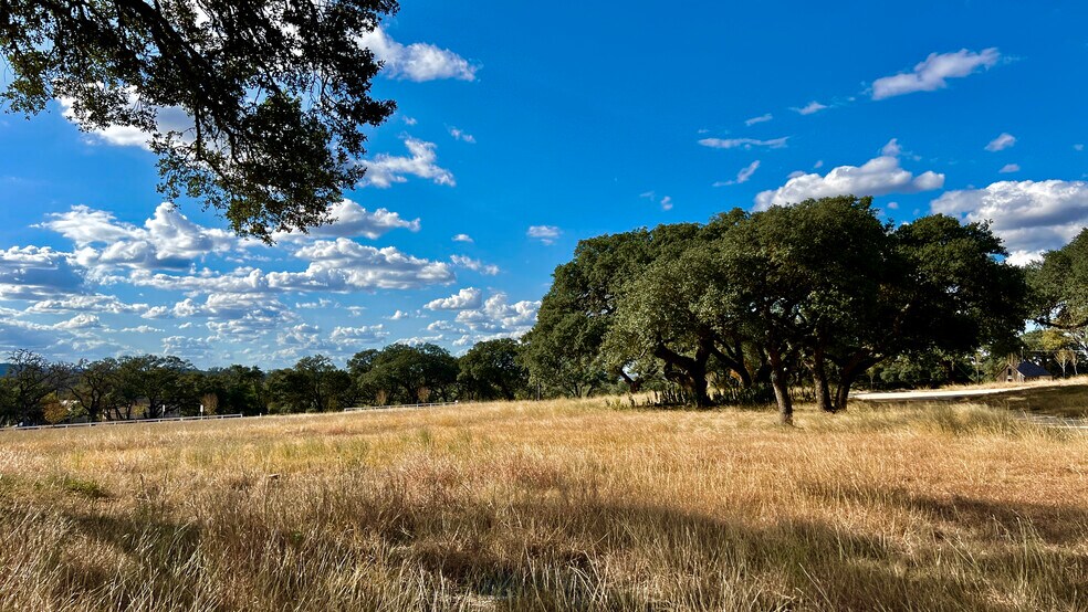 More Photos Of 111 Poehnert Rd, Boerne Land For Sale
