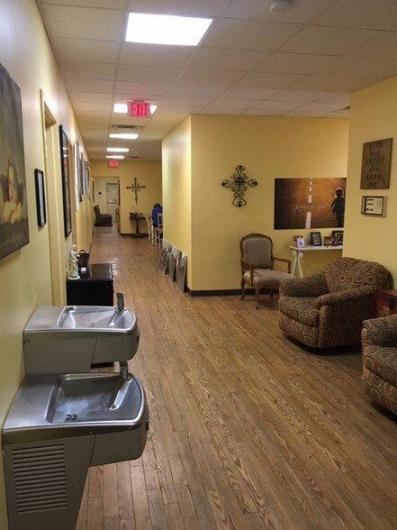 More Photos Of 700-706 E Chestnut St, Louisville Medical For Sale