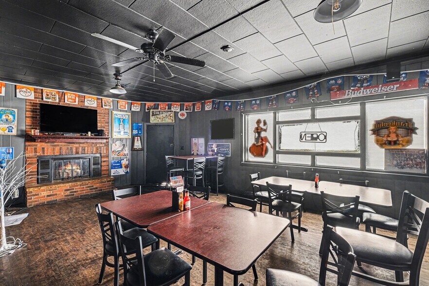 More Photos Of 9500 Saginaw st, Reese Flex For Sale