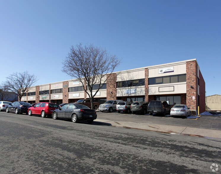 More Photos Of 6801 S Emporia St, Englewood Light Distribution For Lease