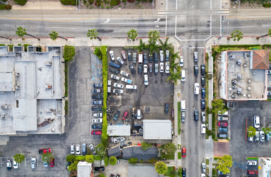 Primary Photo Of 1990 Long Beach Blvd, Long Beach Auto Repair For Sale