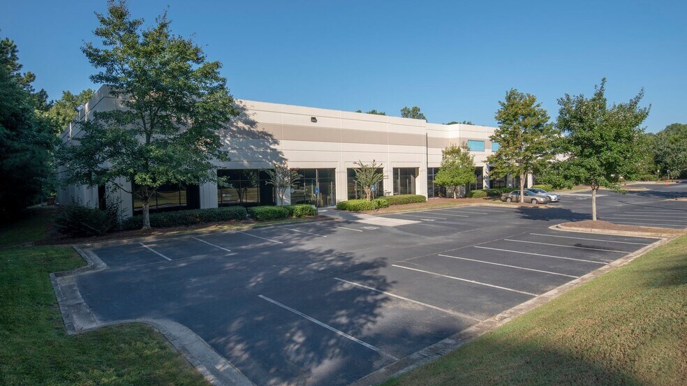 More Photos Of 1055 Big Shanty Rd NW, Kennesaw Warehouse For Lease
