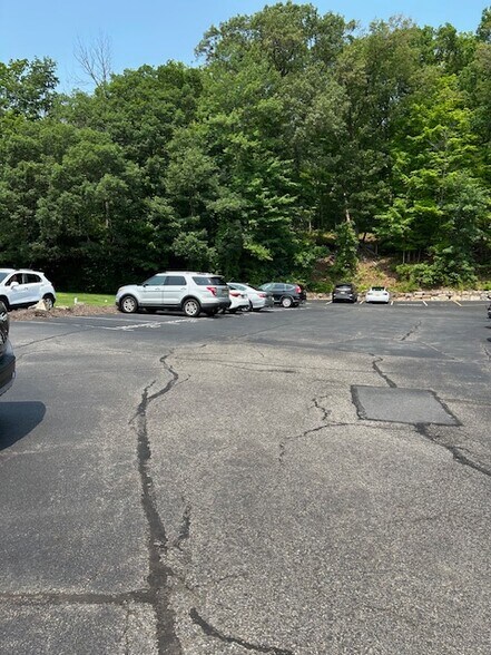 More Photos Of 170 Kinnelon Rd, Kinnelon Office Residential For Sale