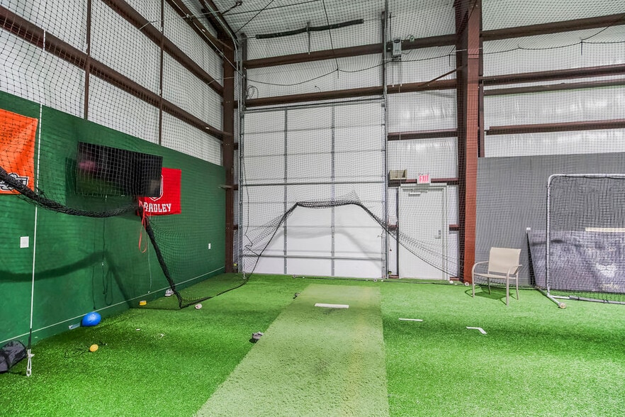 More Photos Of 6807 Sobbie Rd, Pleasant Valley Industrial For Sale