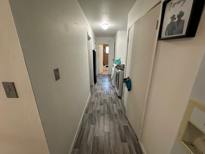 More Photos Of 3620 Elkhorn Blvd, North Highlands Dormitory For Sale
