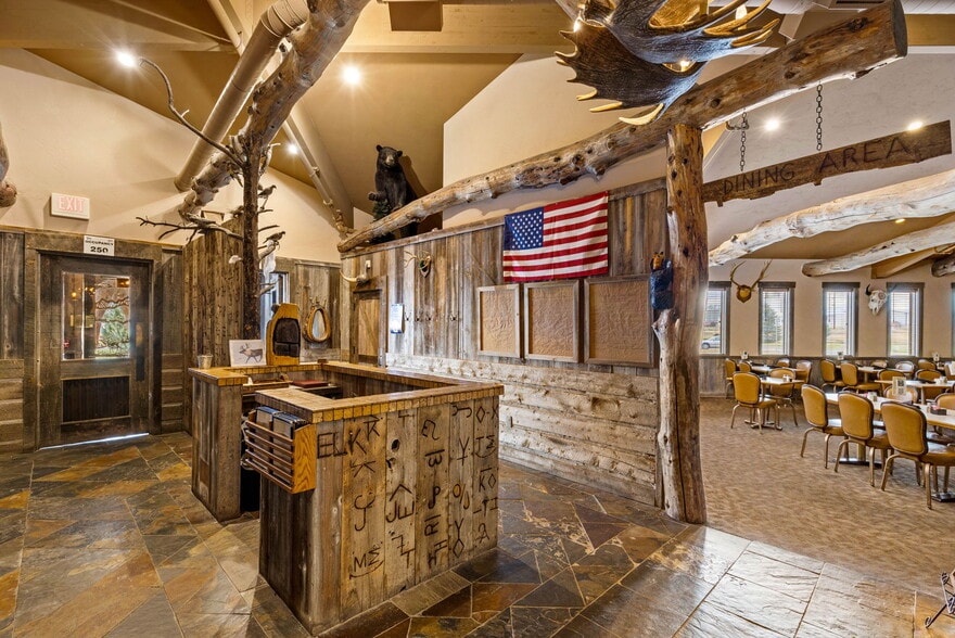 More Photos Of 5100-N Star Blvd, Great Falls Storefront Retail Office For Sale