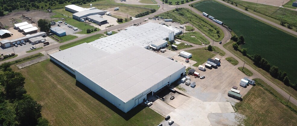 More Photos Of 706 James Hargrove St, Greenwood Manufacturing For Lease