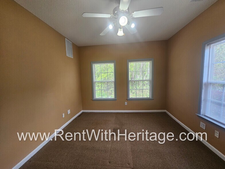 More Photos Of 8301-8337 Office Park Dr, Douglasville Office For Lease