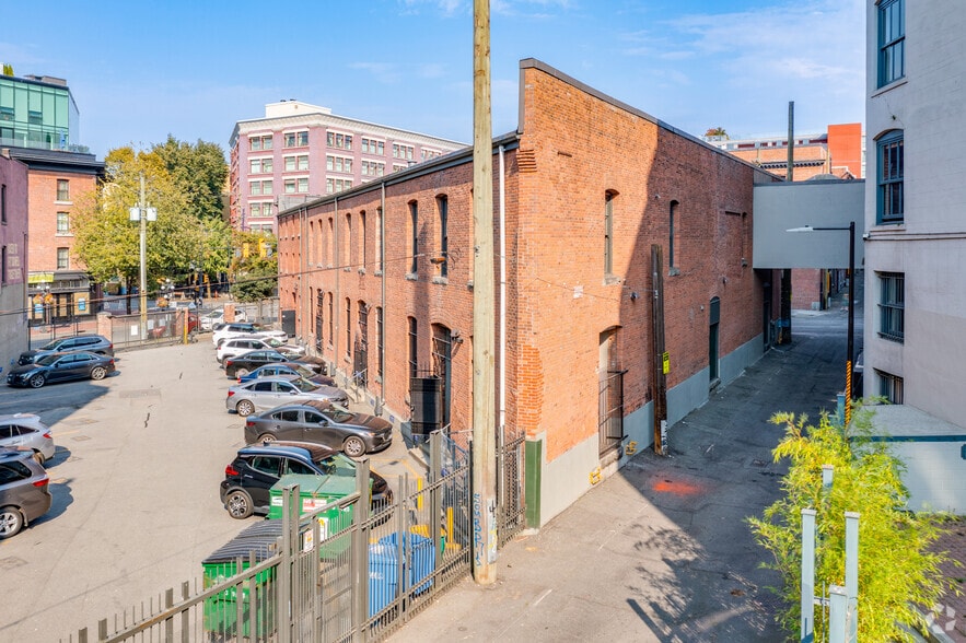 More Photos Of 211 Columbia St, Vancouver Hotel For Sale