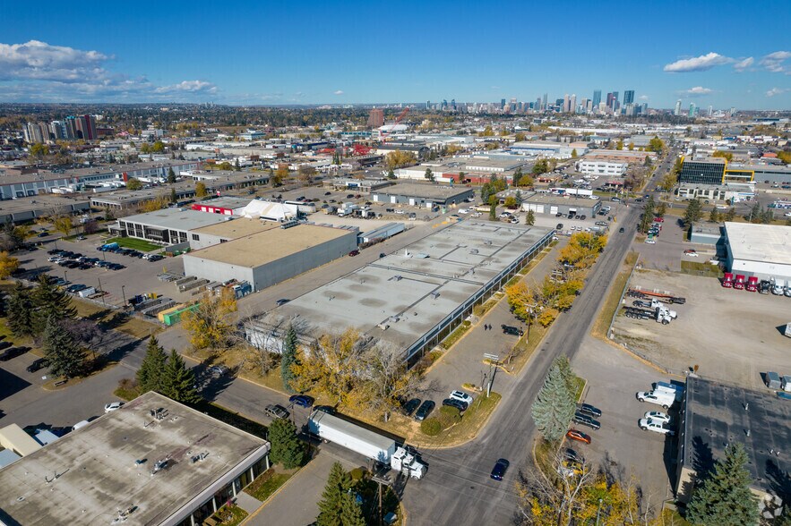 More Photos Of 6015-6041 4 St SE, Calgary Warehouse For Lease