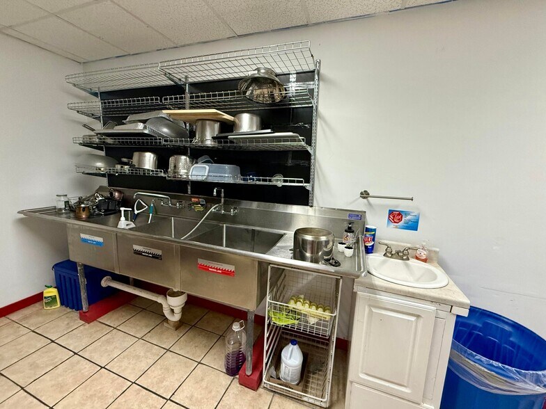 More Photos Of 15462 Stewartsville Rd, Vinton Convenience Store For Sale